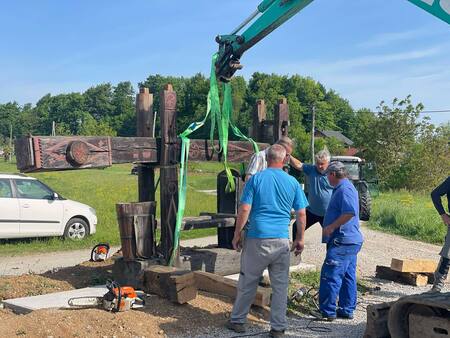 Postavljanje prve od dveh pres, 03052025, foto ALS (3)